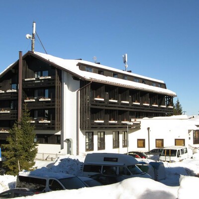 Skijanje u Italiji, skijalište Monte Bondone, Dolomiti Chalet Family Hotel, pogled izvana