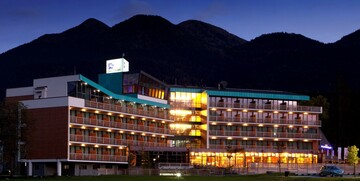 Wellness u Sloveniji, Bohinjska Bistrica, Bohinj Eco, izgled hotela navečer