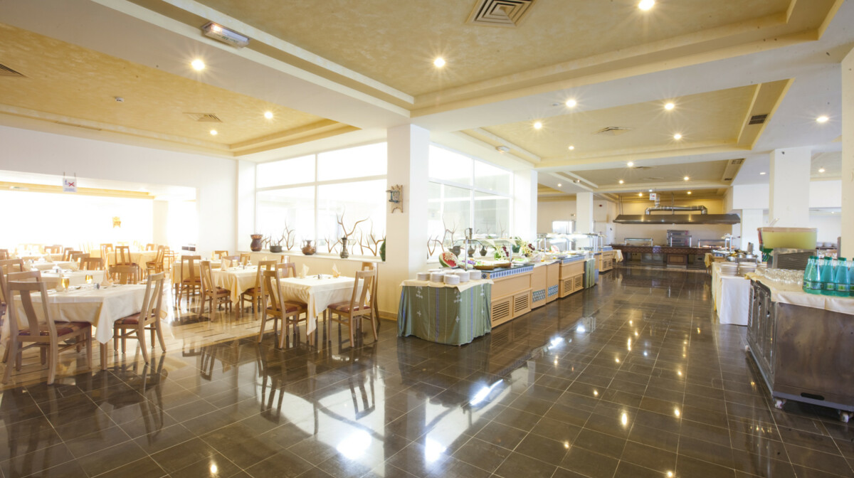 Tunis, EM CAP Mahdia- Main Restaurant Buffet