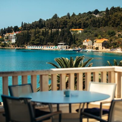 Otok Korčula, Vela Luka, Hotel Korkyra, terasa pogled more