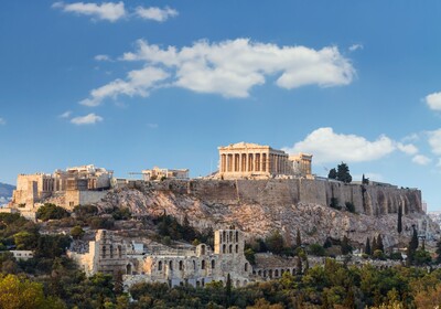 Atena, pogled na Akropolu koja je na UNESCO popisu svjetske baštine, putovanje zrakoplovom