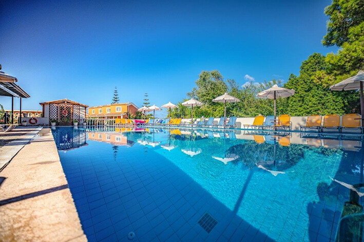 Kefalonija ljetovanje, Ionian Sea Hotel & Villas Waterpark, bazen