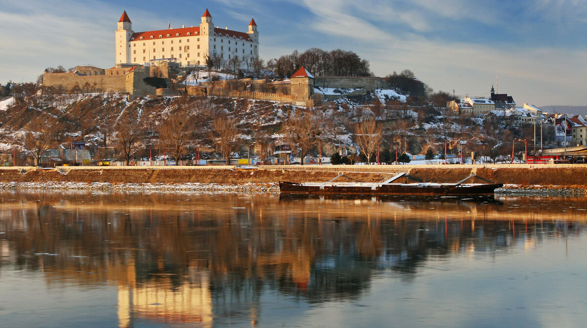 Bratislavski dvorac, Bratislava putovanje, Mondo travel