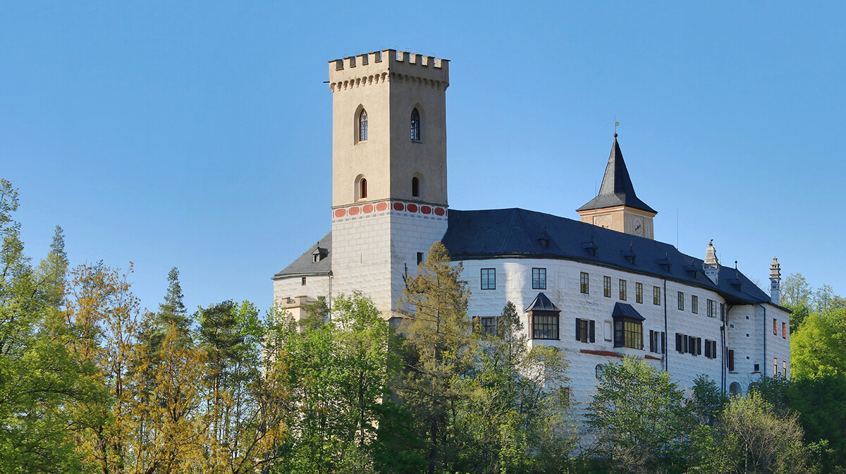 dvorac Rožmberk nad Vltavou, putovanje u Češku, mondo travel