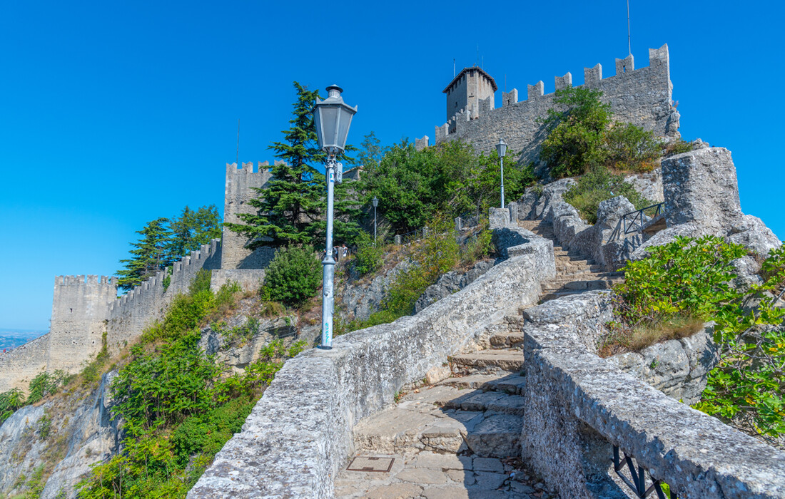 San Marino - stubište koje vodi do Guaite - prve kule San Marina