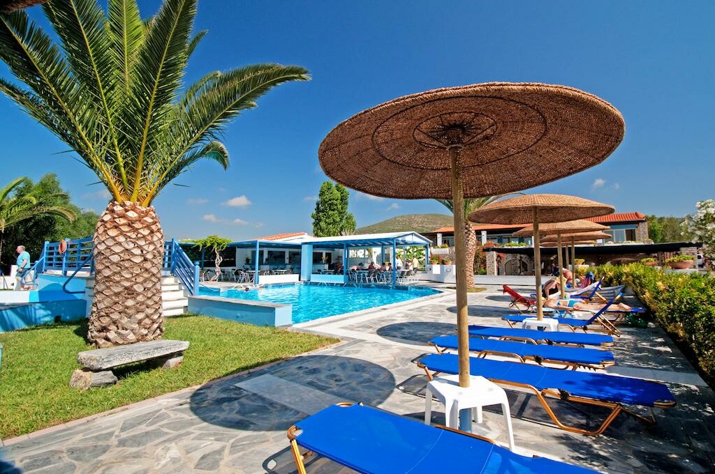 ljetovanje na Grčkim otocima, Samos, Mykali, Hotel Zefiros Beach, bazen