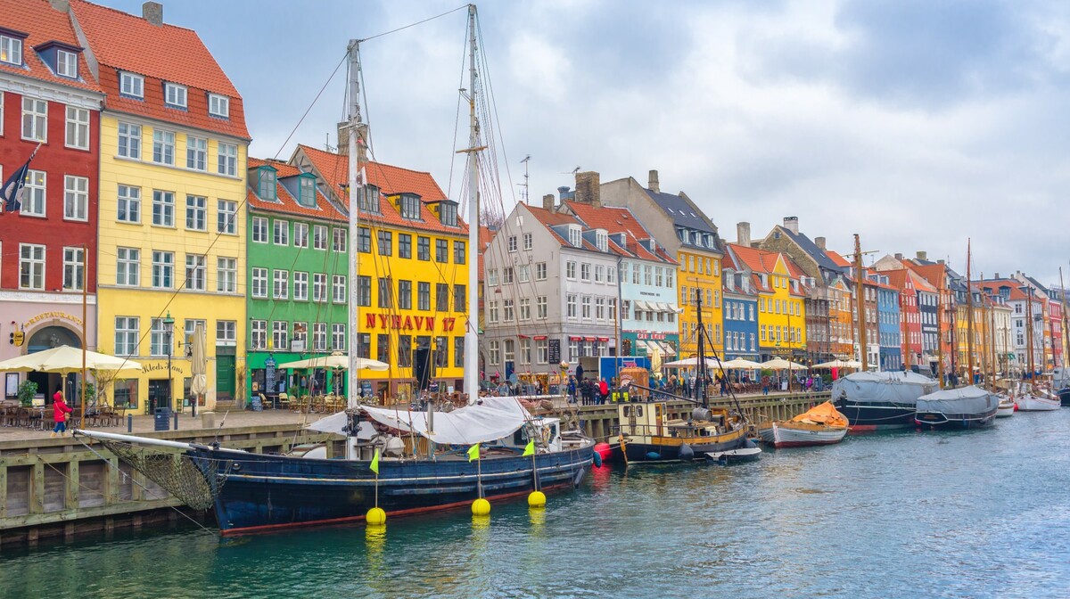 Kopenhagen, slikovite šarene zgrade uz kanal