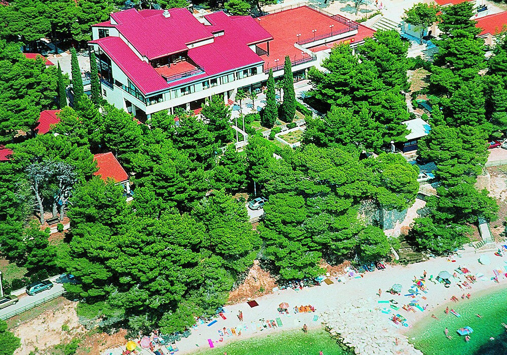 TN Urania, panorama
