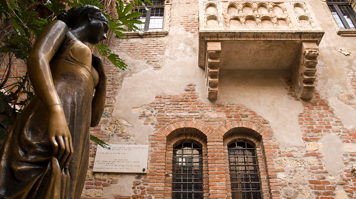 kip Julije ispred njene kuće, simbol nesretne ljubavi, putovanje u veronu