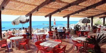 Kalabrija, Capo Vaticano, Ricadi, Hotel Grotticelle, bar uz plažu