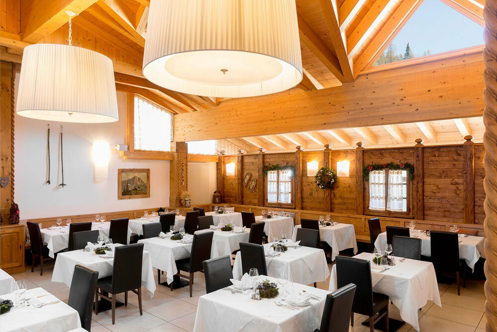 Skijanje u Italiji, skijalište Civetta, Pescul, Hotel Orso Grigio, blagavaona