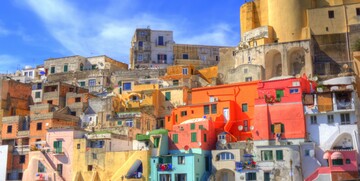 Šarene fasade u Napulju, putovanje jug Italije, garantiranu polazak