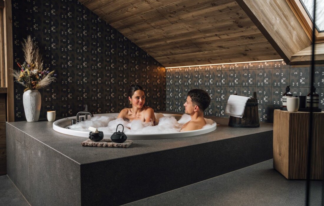 Vila Muhr,ExclusiveSuite_withSpabath
