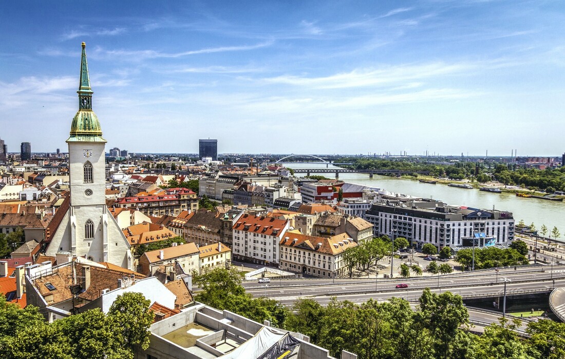 Bratislava uz Dunav, Bratislava putovanje, Mondo travel, Prijestolnice Dunava