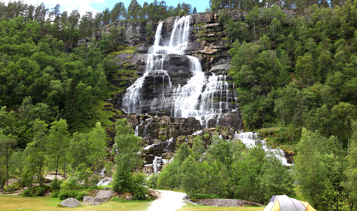 Norveška - Vodopad Tvindefossen blizu Vossa