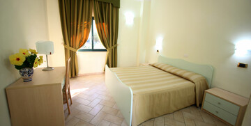 Kalabrija, Hotel Agrumeto Villaggio, primjer sobe