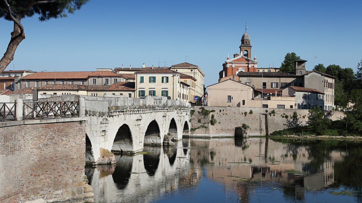 putovanje u italiju, Tiberijev most Rimini, garantirani polasci