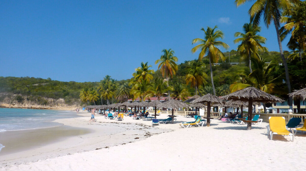 dickenson-bay-beach-escape-st-johns-antigua