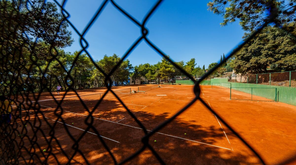 Apartmani Medena, tenis tereni