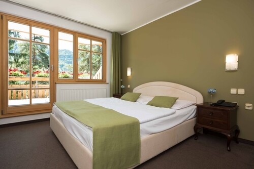 Skijanje i wellness u Sloveniji, Bled, Hotel Ribno, spavaća soba