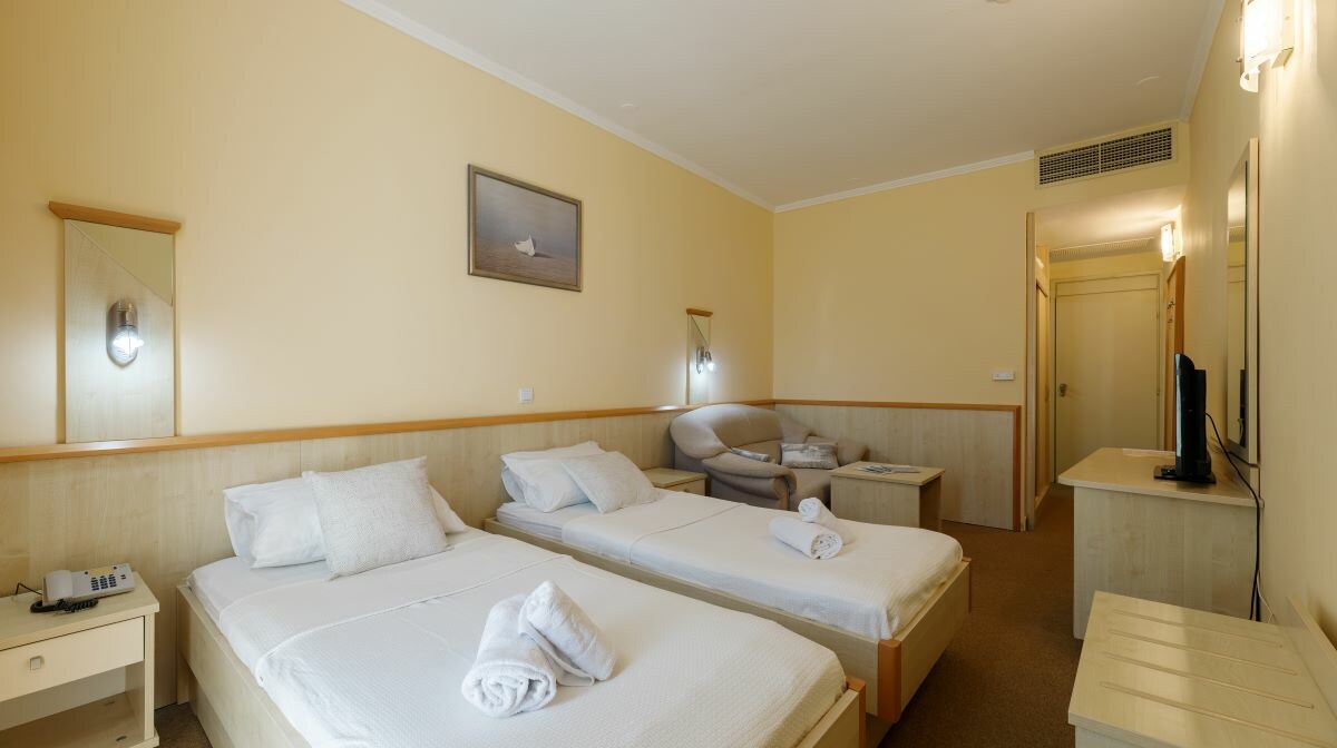 Biograd, hotel Adria, CL23B 