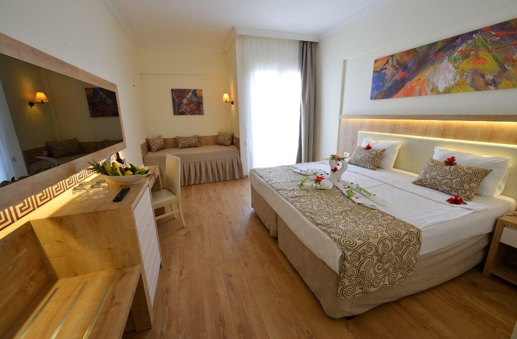 Turska, Side, Cesars Side 5*