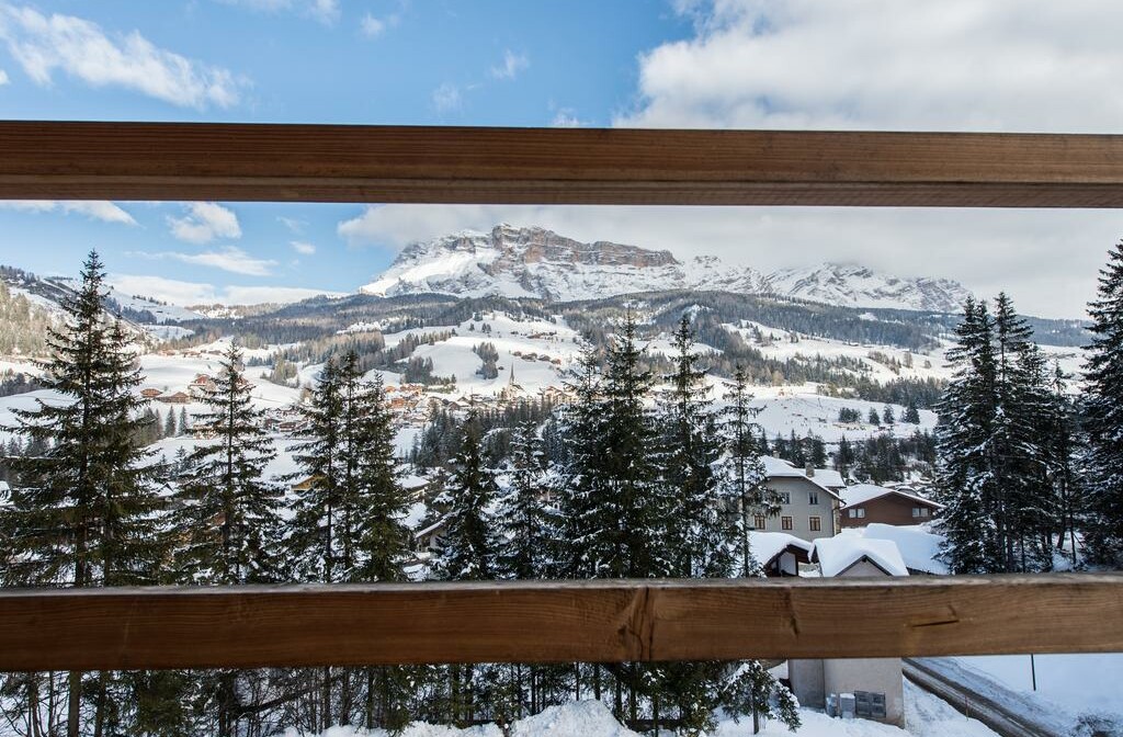 Skijanje u Italiji, Alta Badia, Pedraces, Hotel Melodia del Bosco, pogled iz sobe