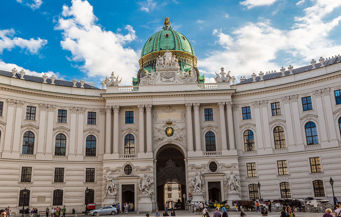 Palača Hofburg u Beču, putovanje u Beč, putovanje autobusom