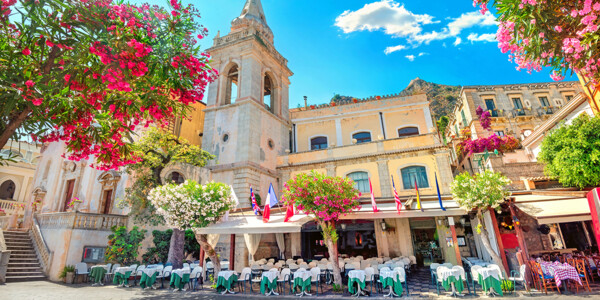 Sicilija, Taormina, crkva San Giuseppe na Trgu IX Aprile