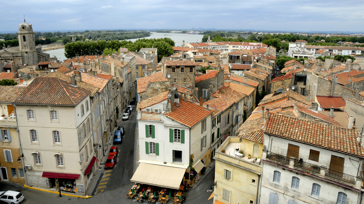 grad Arles, putovanje Provansa autobusom