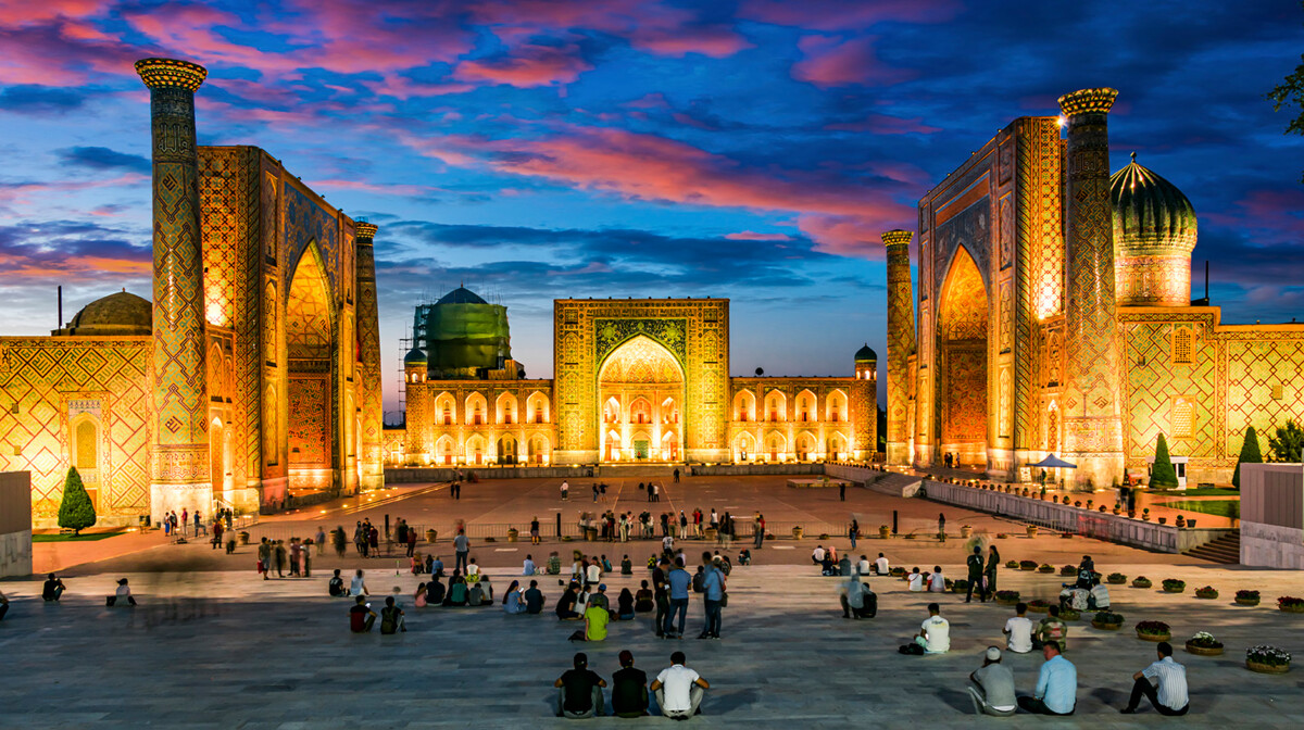 Uzbekistan, Registan, stari javni trg u srcu drevnog grada Samarkanda
