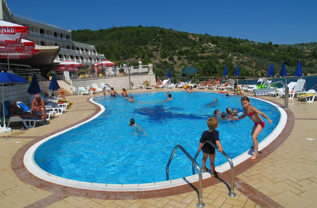 Otok Korčula, Vela Luka, Hotel Adria,, dječji bazen