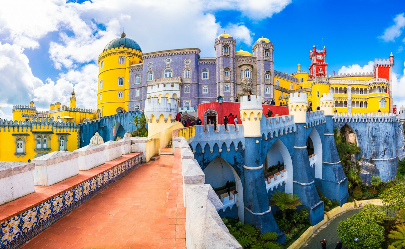 Prekrasna palača Pena na putovanju u Portugal