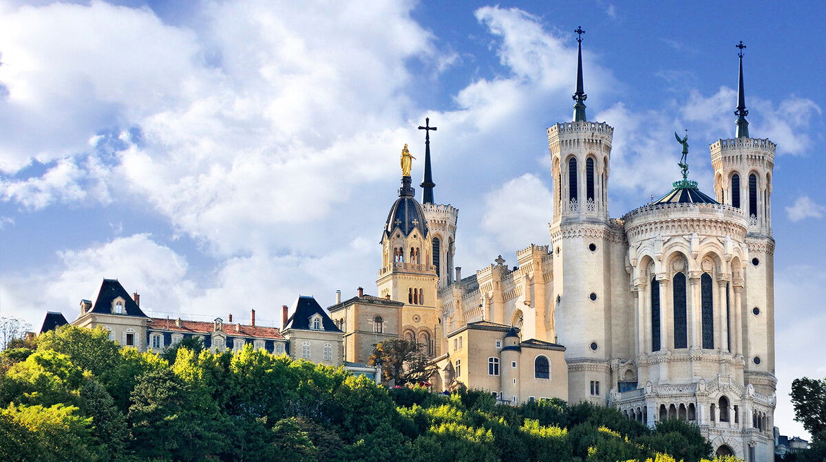 Bazilika Notre Dame u Lyonu, putovanje u Francusku, europska putovanja autobusom