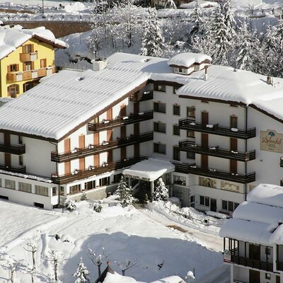 Skijanje u Italiji, skijalište Andalo / Paganella, Andalo, Hotel Splendid, pogled izvana
