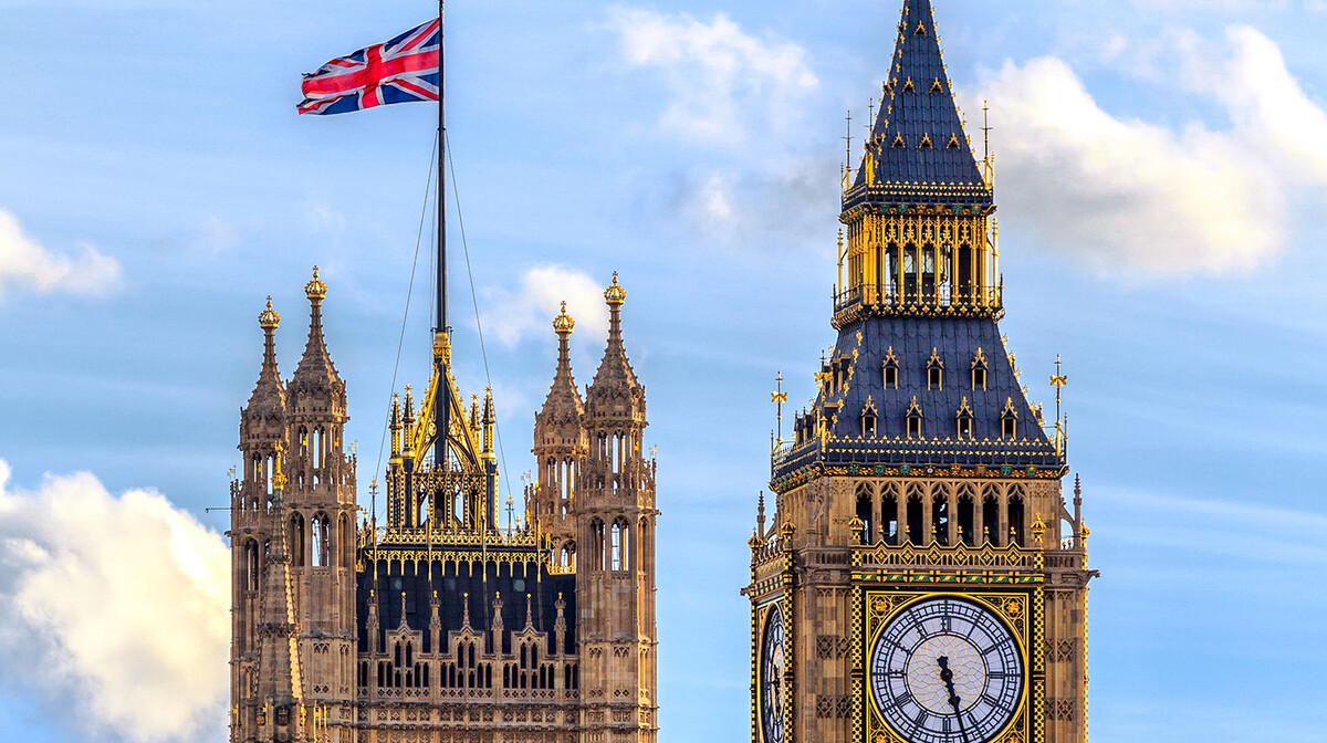 Parlament i Big Ben na putovanju London avionom