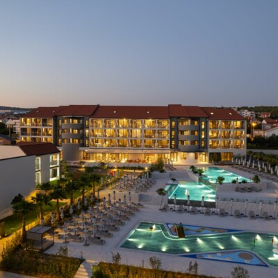 Molum (Hotel View, Sunset)