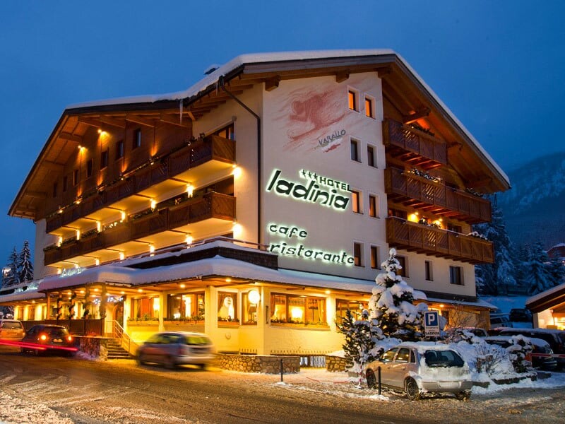 Skijanje u Italiji, Alta Badia, La Villa, Hotel Ladinia, pogled izvana