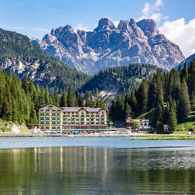 Skijanje u Italiji, skijalište Cortina d’Ampezzo, Grand hotel Misurina, proljeće
