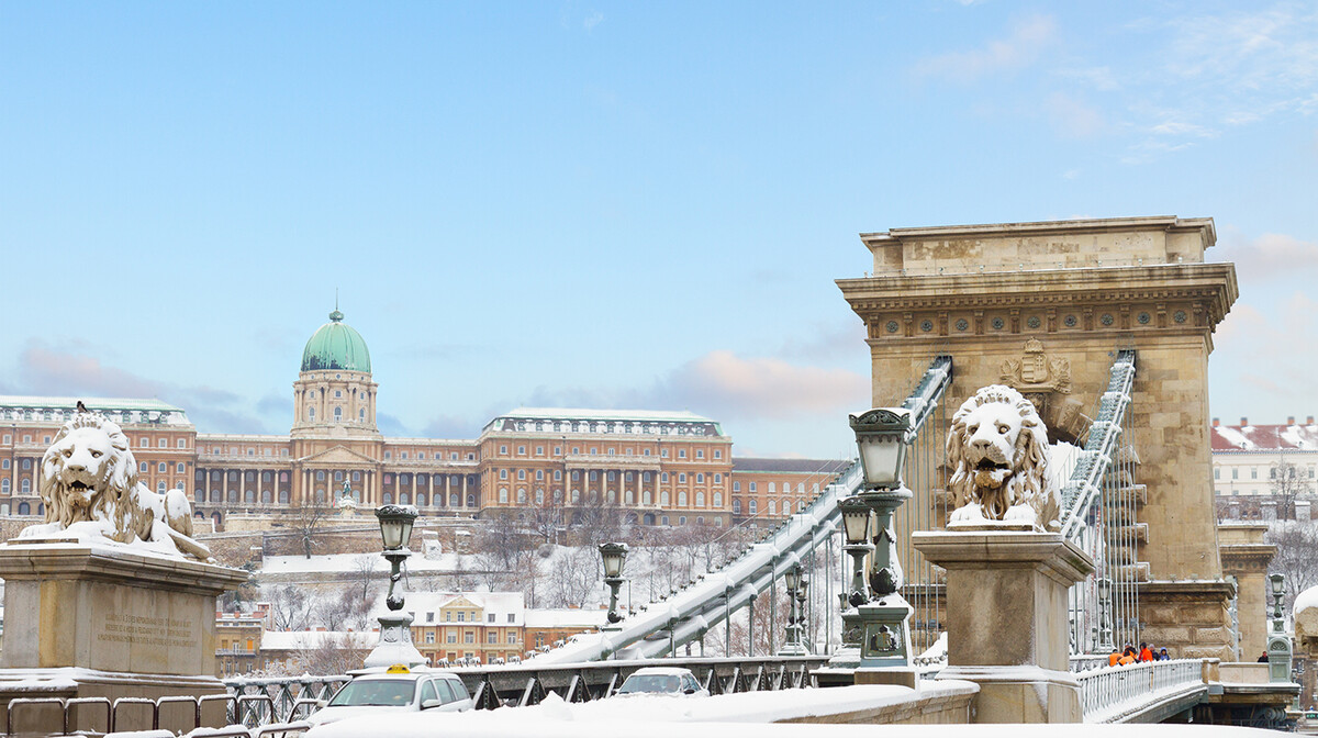 Lančani most u zimi, putovanje u Budimpeštu autobusom, garantirani polazak
