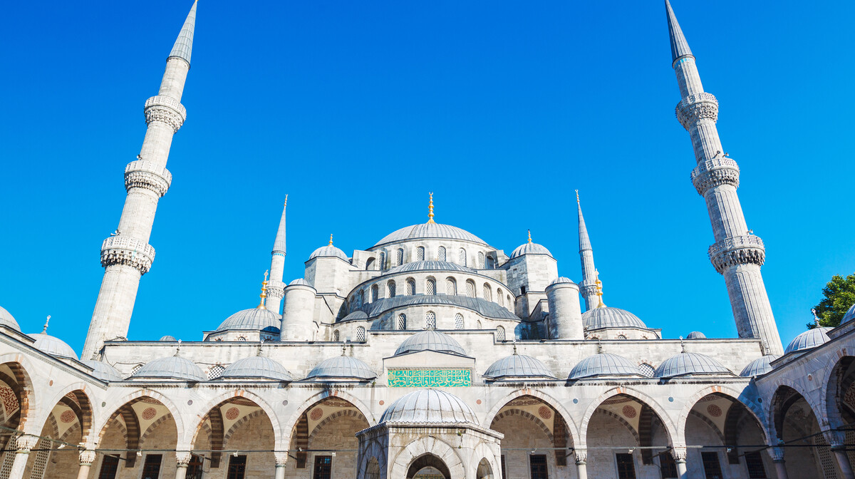 Džamija Sultana Ahmeda na putovanju u  istanbul 