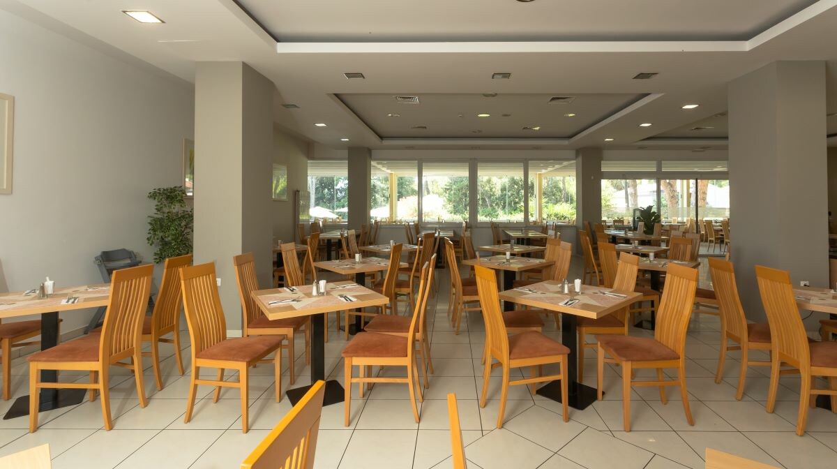 Biograd, Hotel Adria, restoran