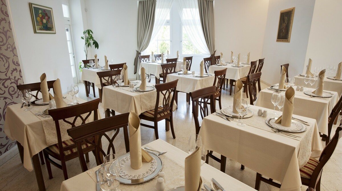 Rimske Terme Restaurant Sofija dinning room