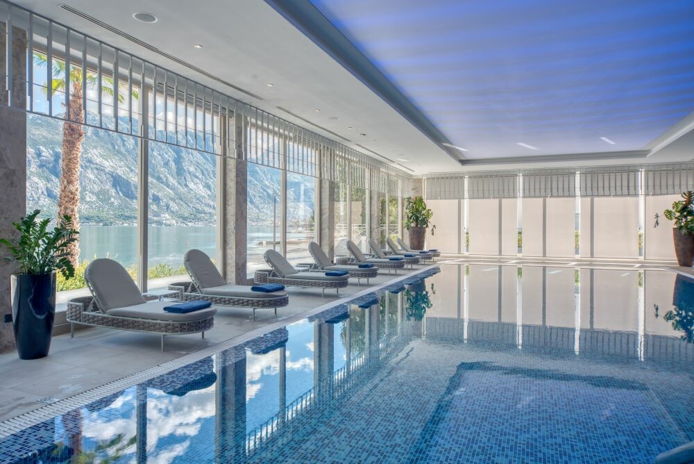 Kotor, Blue Kotor Bay Premium Spa Resort, unutarnji bazen