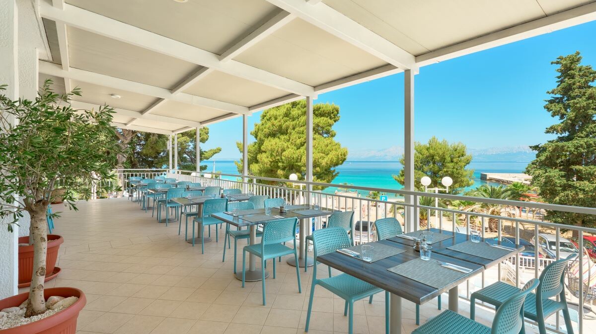 Hotel Faraon, Restaurant terrace