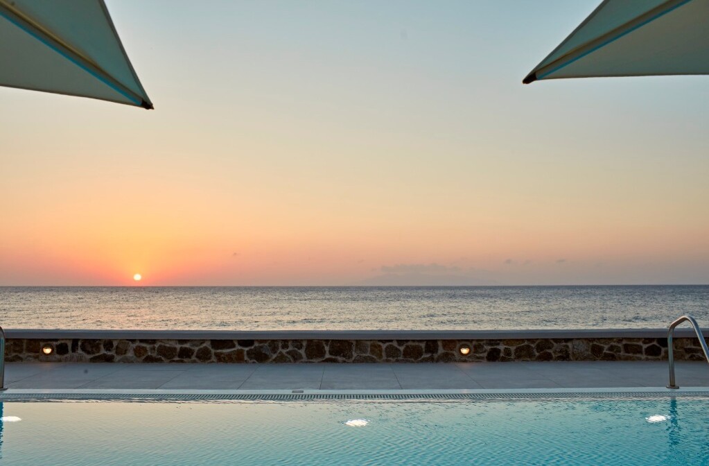 Grčka, Santorini, Costa Grand Resort & Spa 5*