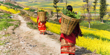 Nepal, žene u tradicionalnoj odjeći, garantirani polasci, putovanja sa pratiteljem, vođene ture