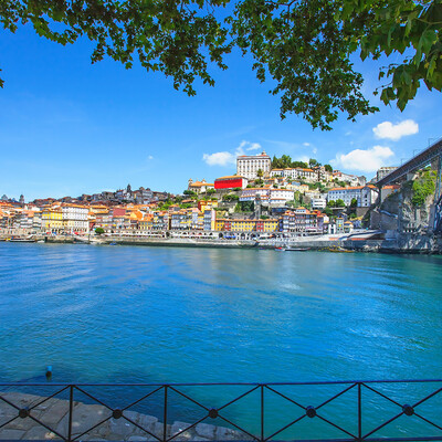 Rijeka Douro i pogled na Ribeiru, putovanje u Portugal