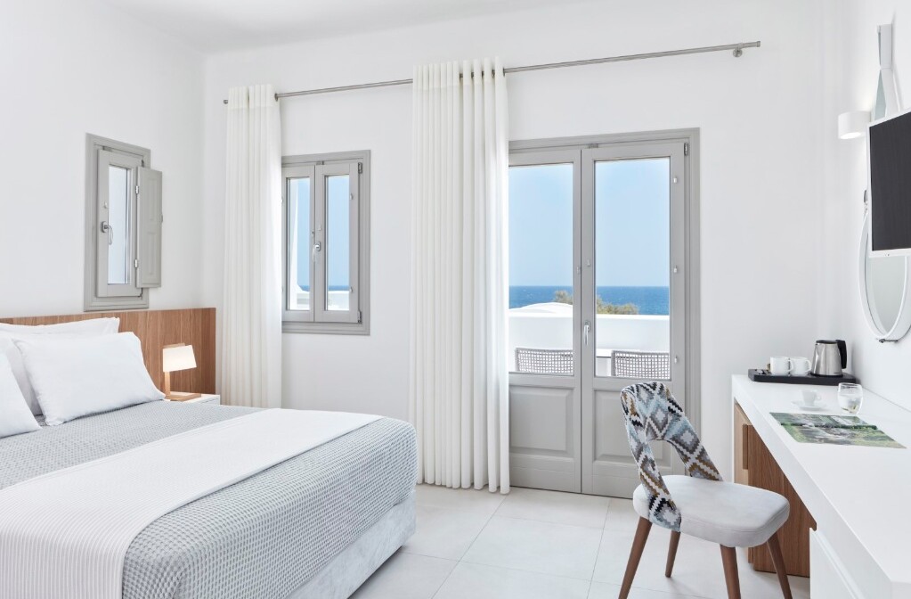 Grčka, Santorini, Costa Grand Resort & Spa 5*