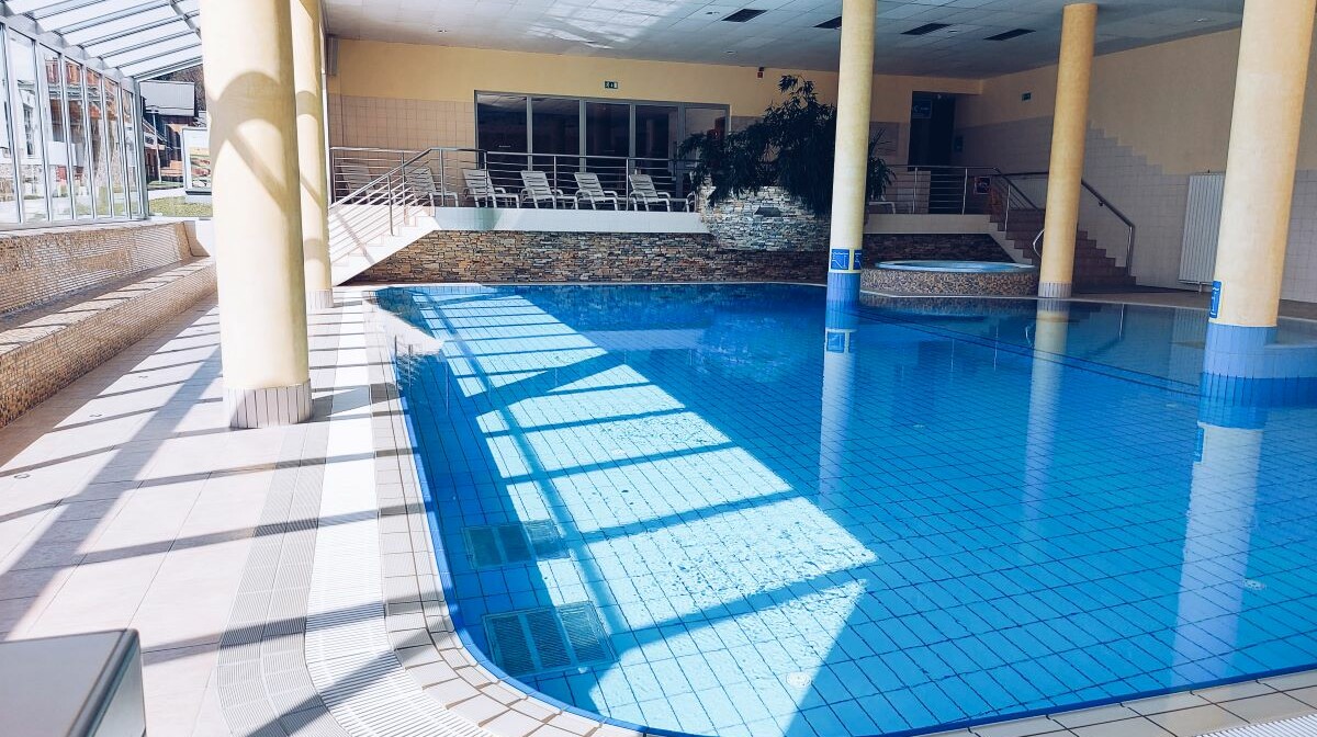 Hotel Bolfenk, grijani unutar bazen,jacuzzi, Wellness hiša Pohorje Village